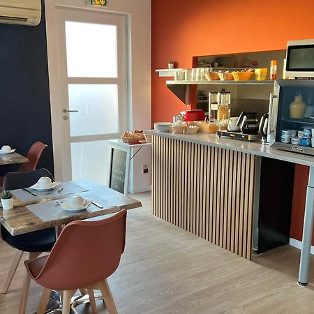 Hotel Le Canetois 外观 照片