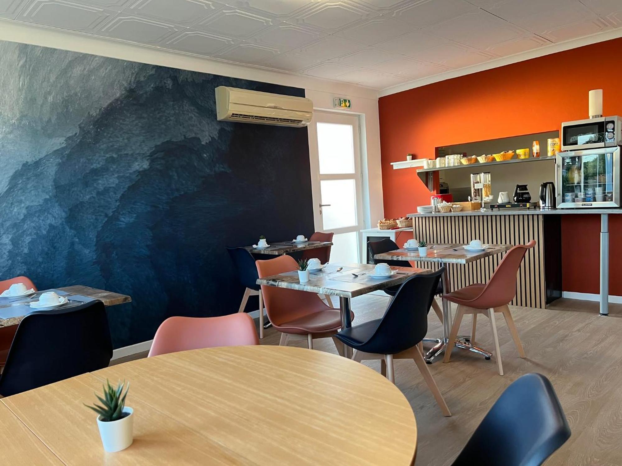 Hotel Le Canetois 外观 照片