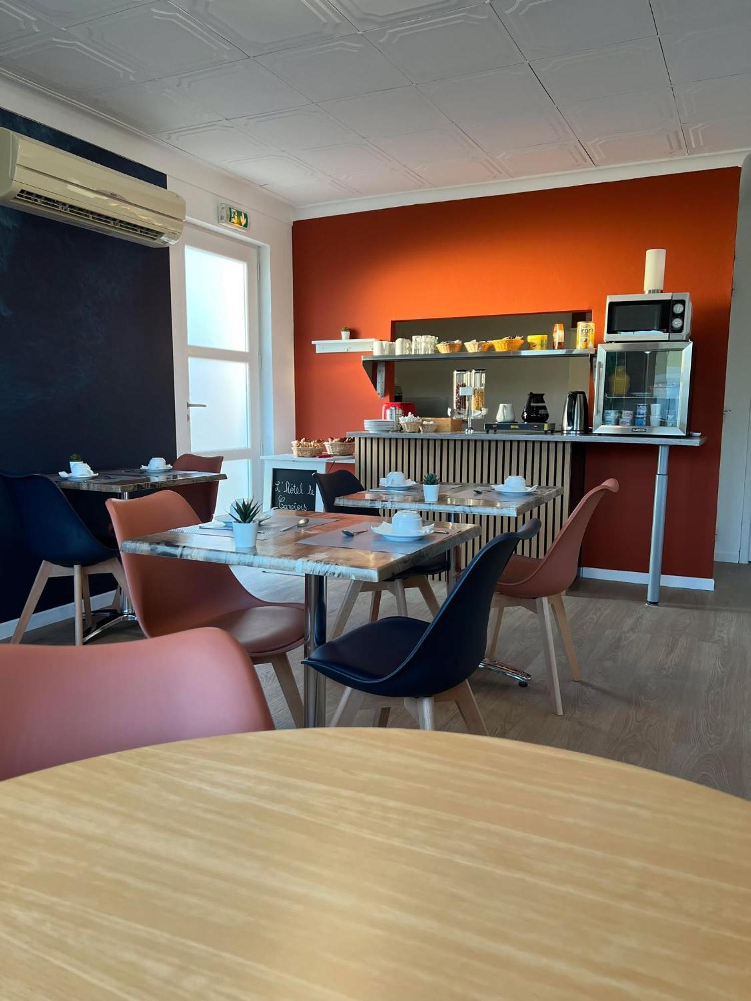 Hotel Le Canetois 外观 照片